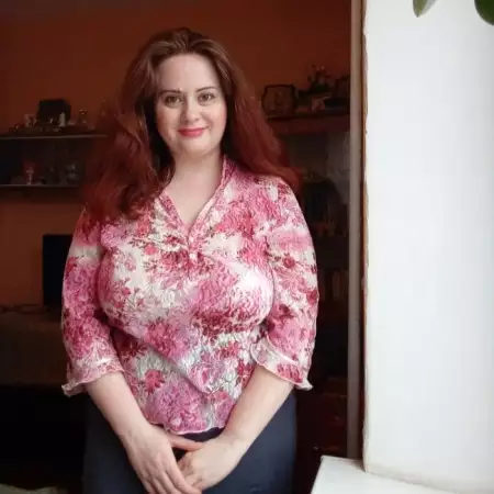 Элла, 21