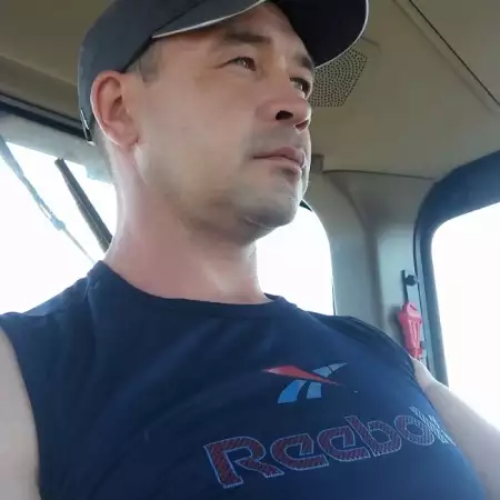 Таһир, 40Россия