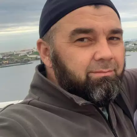Делюс, 42Россия