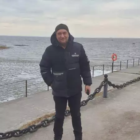 Салих, 51Россия