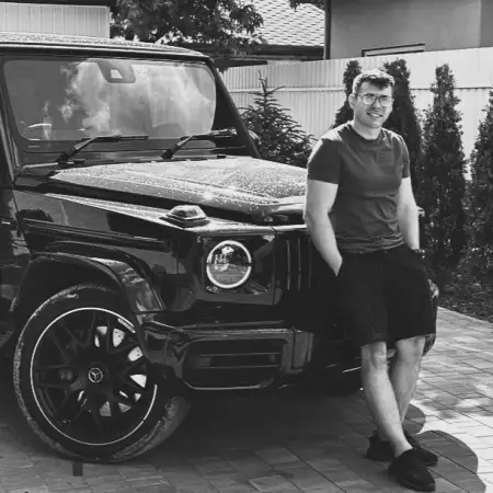 Хан, 35Россия 