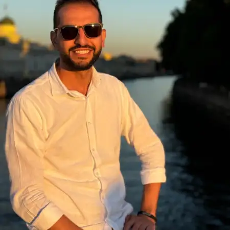 Аладдин, 36Россия 