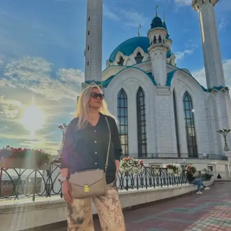 Динара, 39США 