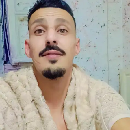 Noureddine, 32Алжир