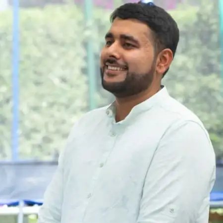 Faizan, 40 Кения