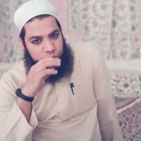 Aamir, 33 Индия