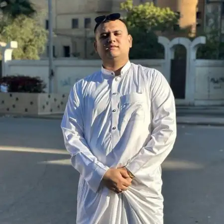 Ahmed, 28США 