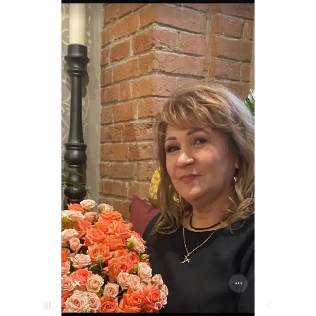 Roza, 63