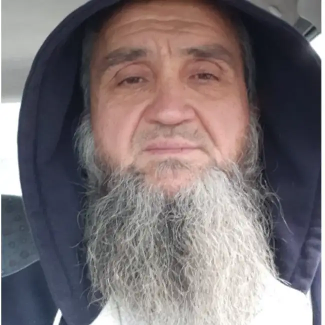 Эркин, 60