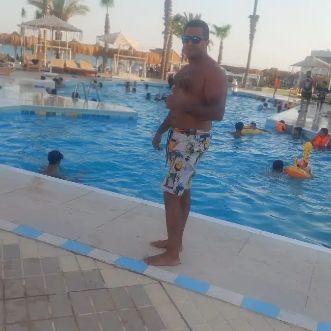 Mahmoud, 41