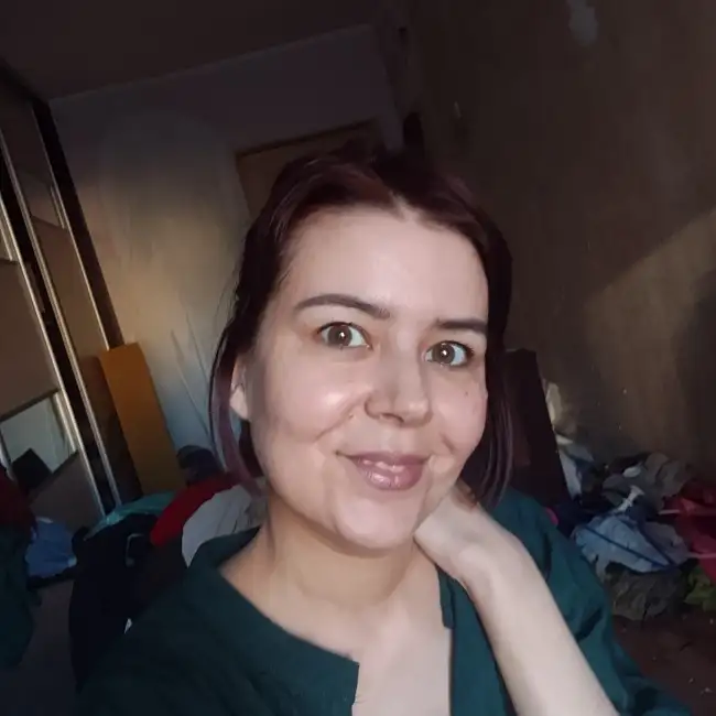 Луиза, 35