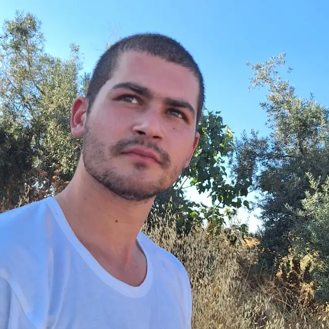 Ahmed, 23 - Tatar Nikah