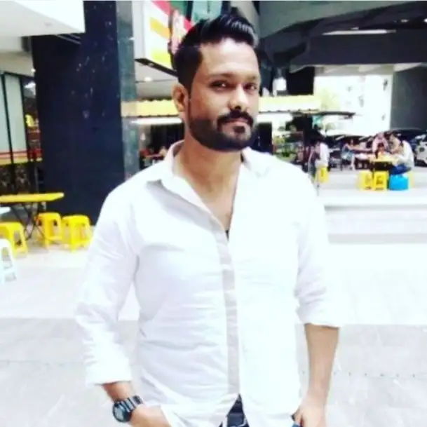 Farooq, 42